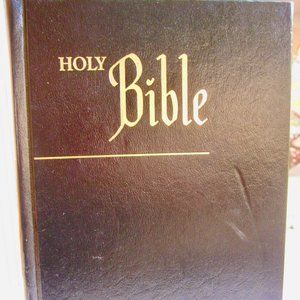 Holy Bible KJV King James Version ABS Black Hardcover 1988 100028 Vintage USA